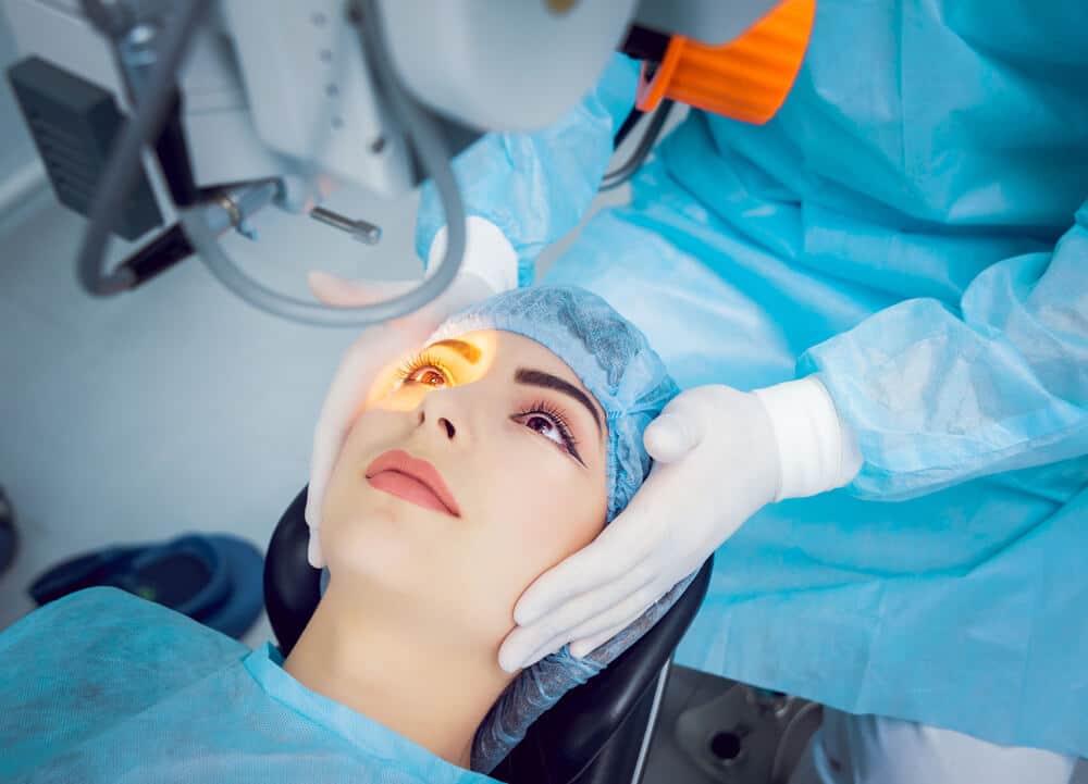 10 Best Cataract Surgeon In Las Vegas 2023 - Buyer's Guide