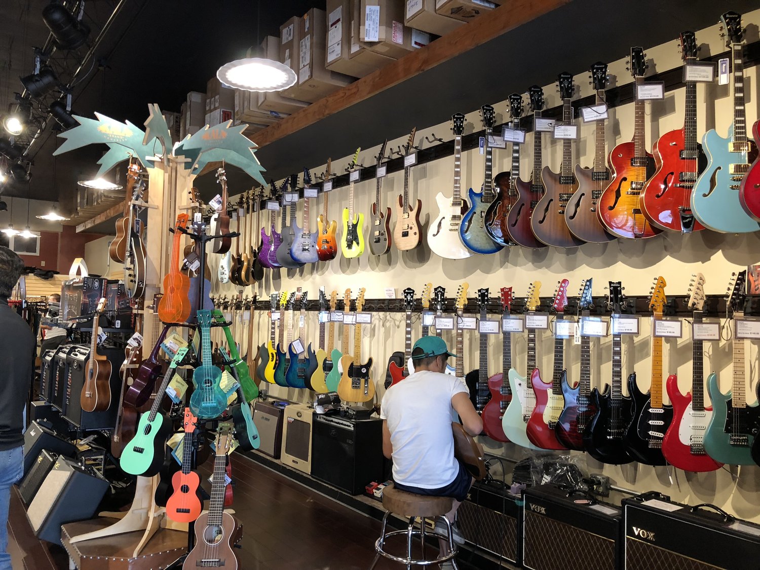 Best-Guitar-Stores-In-Las-Vegas